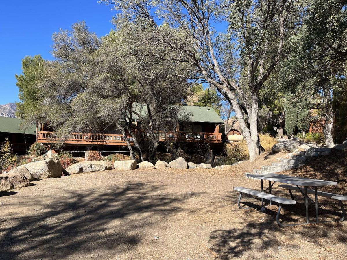 Whispering Pines Lodge Kernville Esterno foto