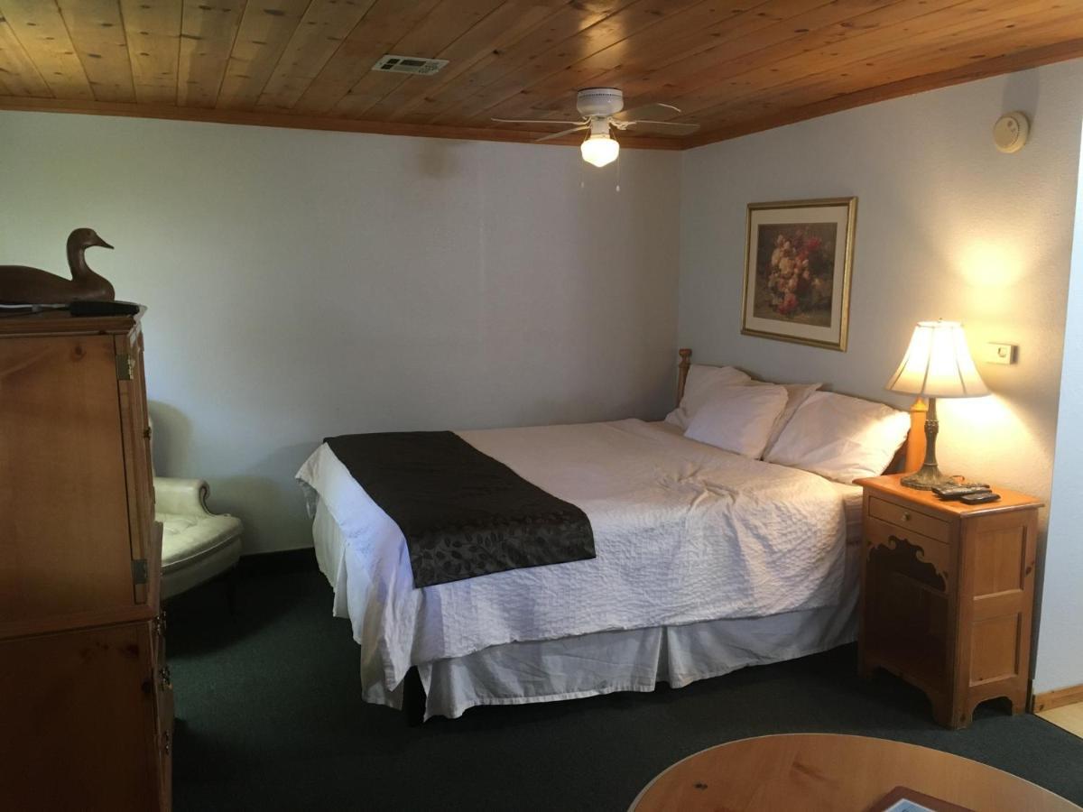 Whispering Pines Lodge Kernville Esterno foto