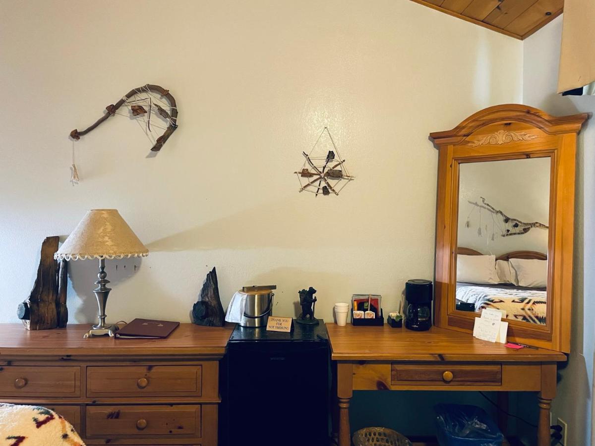 Whispering Pines Lodge Kernville Esterno foto